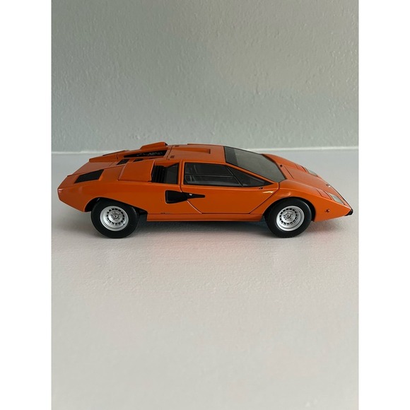 1/18 Kyosho Lamborghuini Countach Lp400 Orange - Picture 4 of 10